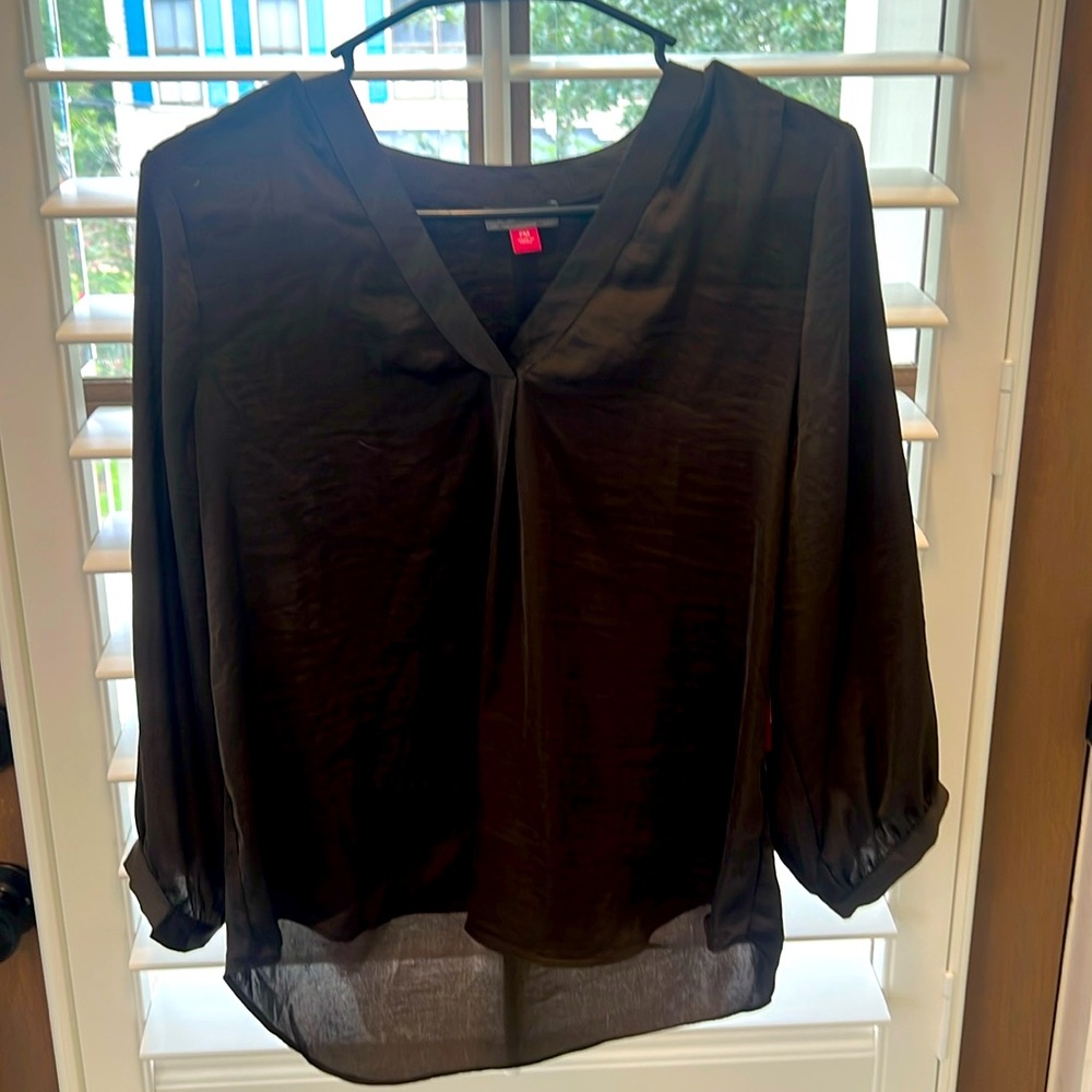 NWT Vince Camuto Blouse